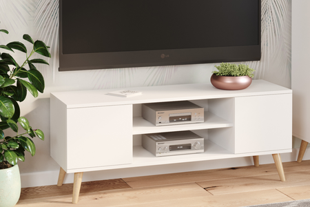 Szafka RTV FOCUS 135 cm skandynawska, nogi drewniane - Biała